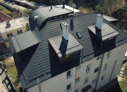 Typ krytiny : SKRIDPLECH gri – RAL7016
