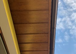Typ krytiny : intrados din metal pliat, decor lemn, stejar auriu